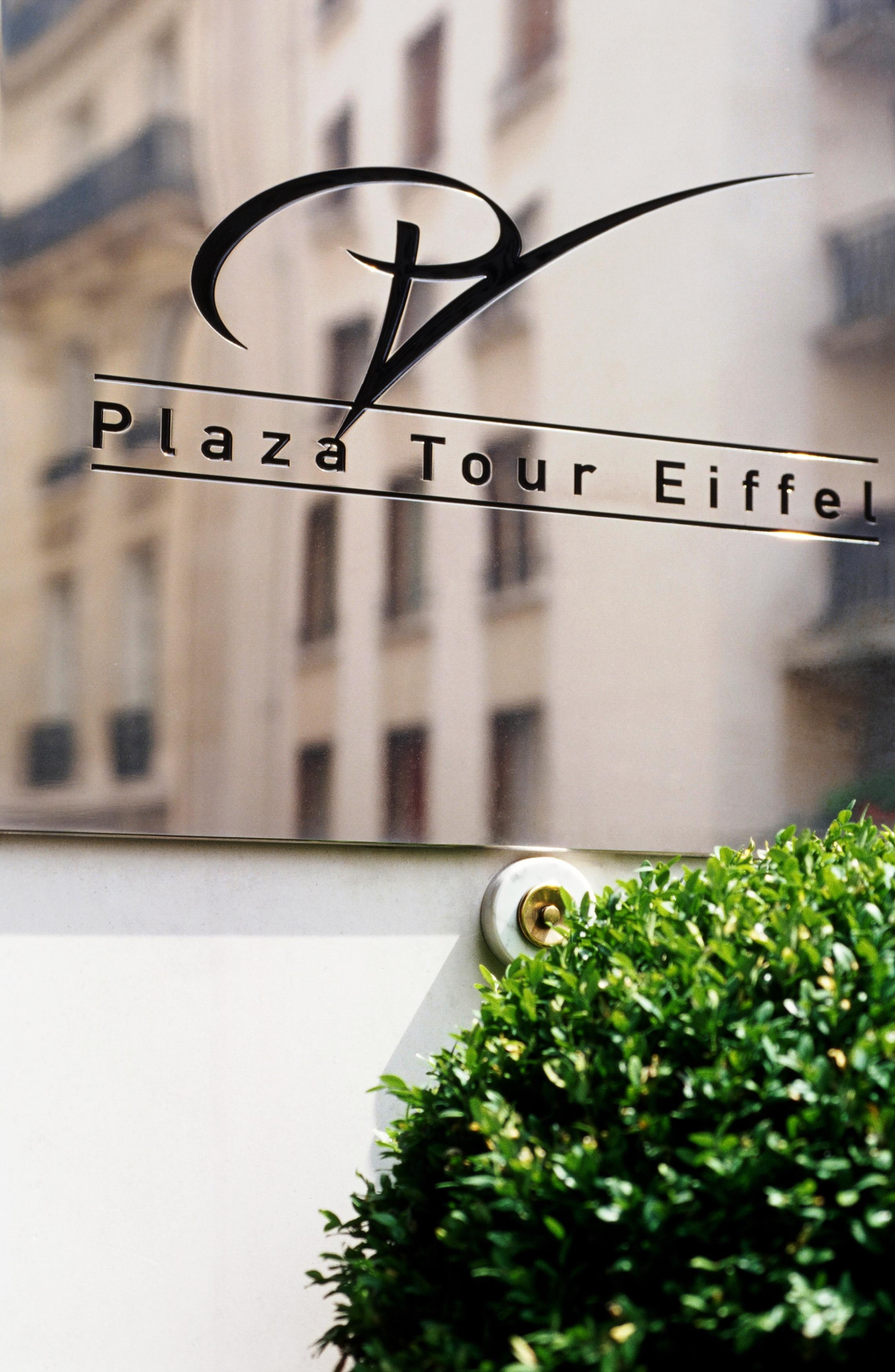 מלון פריז Plaza Tour Eiffel מראה חיצוני תמונה